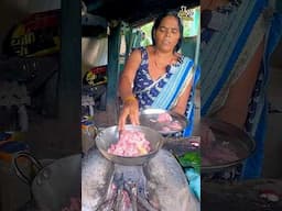 Adivasi Aunty Ki Chulhe Wala Jharkhandi Desi Chicken Thali Making Rs. 120/- Only #jharkhand #shorts