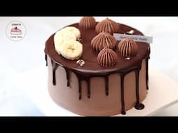 Homemade Chocolate Drip Cake :: recommended for Christmas and Holidays