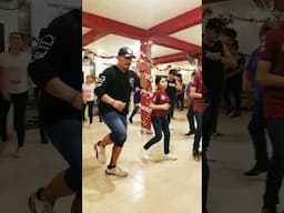 Bailando Contry En la Academia EVD 300