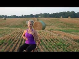 COLLAGE TV - Happy Yoga with Sarah Starr: Chair Yoga Vol 9 - Golden Monet