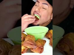 Hungry Mukbanger! | Mukbang Cringe | #shorts  #mukbang #mukbangcrine #popularmukbangers #food