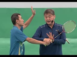 Badminton-Forehand Clear Correction-Change Your Grip 10 Degree And Do Not Lose Grip