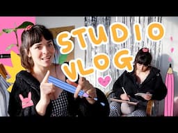 Studio Vlog 🌟😊 Feeling awkward! Building stuff 💪 Organic t-shirts and packaging design ✍️✏️