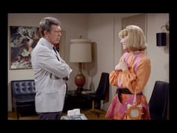 Roberta Lincoln (Teri Garr) Meets Gary Seven (Robert Lansing) - Star Trek - 1968