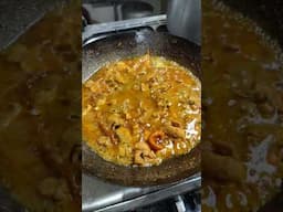 Yellow chili kadai chicken