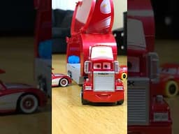 Disney Cars Toy Lightning McQueen Mack Truck #toys #cars #disneycars #lightningmcqueen #carstoys