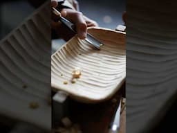 carving a tray. check out my online courses. link in profile. #wood #diy #beginwoodworking