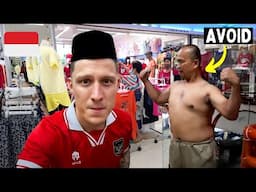 CRAZY Market Hunt in Jakarta’s Largest Fake Market 🇮🇩 $10 TIMNAS Shirt