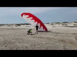 Paramotor Pilot Tries To Show He Can Do What SUPER Students Can Do... OOPS!!