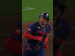 Yainer Diaz Ends It With A Home Run