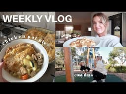 WEEKLY VLOG | cosy days, chicken pot pie and date night fun