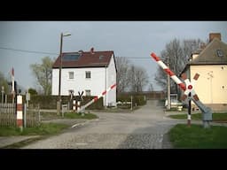 Spoorwegovergang Bornitz (D) // Railroad crossing // Bahnübergang