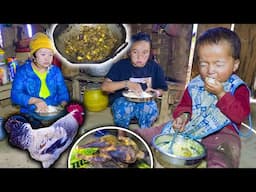 Local white chicken cutting and making recipe, Soup in Village kitchen || Chicken with rice eating