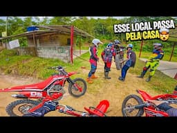 20 MOTOS INVADINDO UM LOCAL PARA FAZER TRILHA