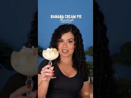 How to make a Banana Cream Pie Martini | The best dessert cocktail! #sweetdrinks #holidaycocktails