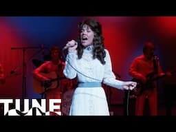 You're Looking at Country/One's On the Way (Sissy Spacek) | Coal Miner's Daughter | TUNE