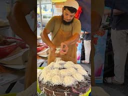 Must-Try Steamed Putu Mayong Noodles in Malaysia