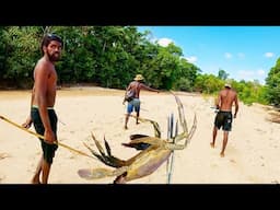 A day in the Wilderness Hunting with Aboriginal men | Catch and Cook