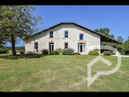 Maison Gasconne réhabilitée au coeur de la campagne Gersoise