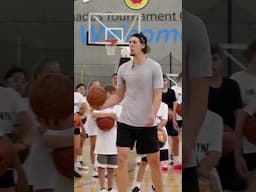 NBA player, Olympian and proud former #Kamloopsian, Kelly Olynyk, was back in town last weekend🏀