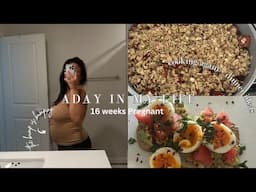 A day in my life as a SAHM who is 16 weeks pregnant with a toddler!