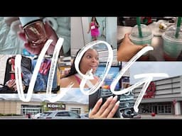 VLOG: Living In Detroit \\ Vacation Loading…