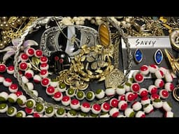 Vintage jewelry Bag Unbagging ! Vintage jewelry Mystery Bags!