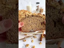 Gluten-free walnut crumble banana bread￼ #glutenfree #fallrecipe #lowsugar #bananabread