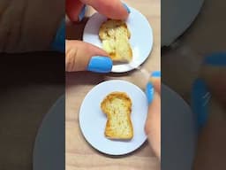 Bluey The Grannies Beans on Toast Mini Food Art! 🥫🍞 | Bluey #ytshorts