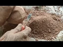 Red Clay ASMR @crunchdesire1501 #satisfyingcrunch #claypotcrunch #asmrsounds #clayscrapping