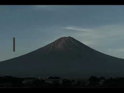 Mount Fuji Is Snowless For The First Time In 130 Years & It's A Troubling Sign!