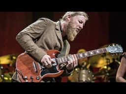 The MASTER of Blues Slide Guitar - Derek Trucks