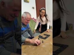 Provodite više vremena sa svojim djedom | Playing Domino with grandpa