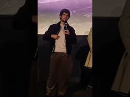 Louis Garrel demande des conseils mode !