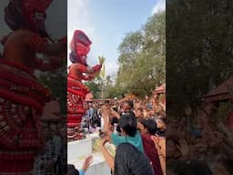 Angakkaran Theyyam blessing kids 😍🙏 | #explorewithakshay #theyyam