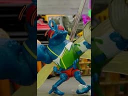 Le Tartarughe Ninja giocattolo LOTTANO su un ring fangoso! | TMNT | #shorts