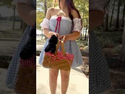 there’s no place like home…👠🌈✨ #dorothy #wizardofoz #halloween #halloweencostume #dorothycostume