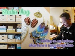 Studio Vlog #26 | packing orders, organizing bead stock and some rockhounding story time ❤️ 💎