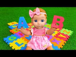 "Alphabet Animals" - ABC Animals Song for Kids | Learn animals, phonics and the alphabet