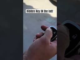 Hidden Key in the Fob! #hiddenkey #chevy #gm #ford #corvette #mustang #keyfob #dodge