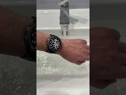 KUMI Watch U5 PRO in Water