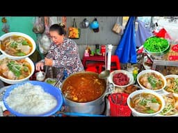 So Yummy! Amazing Vietnamese Beef Noodle Soup Tastes - Bun Bo Hue | Vietnamese Street Food