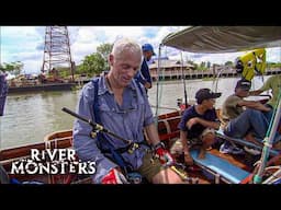 GIANT Stingray SNAPS Rod, Leaving Jeremy Wade with a TORN BICEP | River Monsters