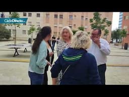 Protestas vecinales durante una visita del alcalde de Cádiz con medios de comunicación a unas obras