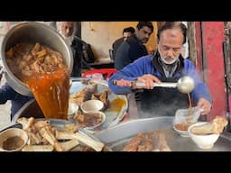 BREAKFAST OF BONG PAYA - SHAKEEL SIRI PAYA LAHORE | LAHORI PAYA NASHTA | BEST STREET FOOD SIRI PAYA