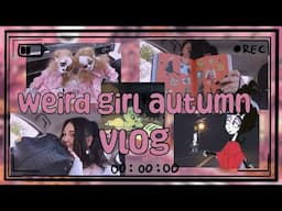 weird girl autumn: a cozy homebody vlog | books im reading, trinkets, aesthetic changes and more