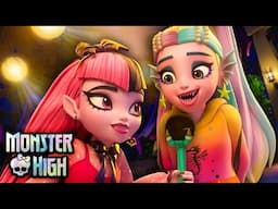 Draculaura, Lagoona y Frankie interpretan una canción en la celebración de Nightmore! | Monster High