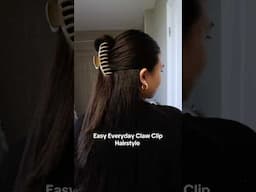 And easy everyday claw clip hairstyle tutorial for school or work 🫶🏼 #shorts #clawclip #hairtok