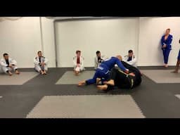 BJJ:How to reframe and reset hip escape