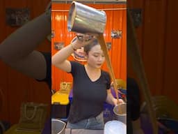 현란한 스킬! 태국 밀크티 만들기 달인 / Brilliant skills! Thai milk tea making master